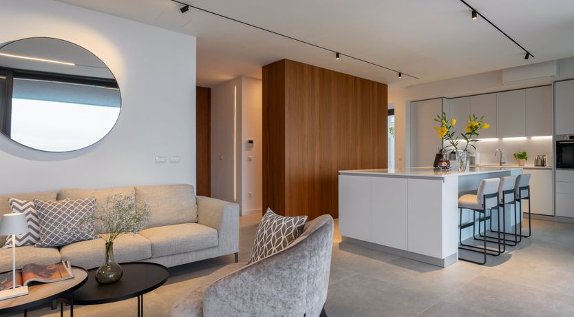 Photo of Yellow Opera