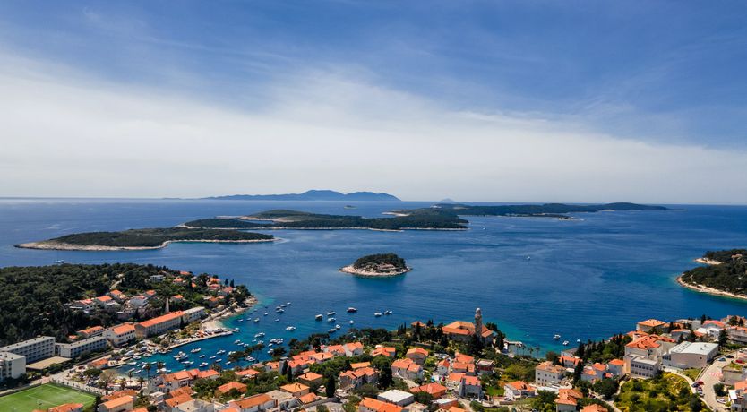 Photo of Yellow Opera