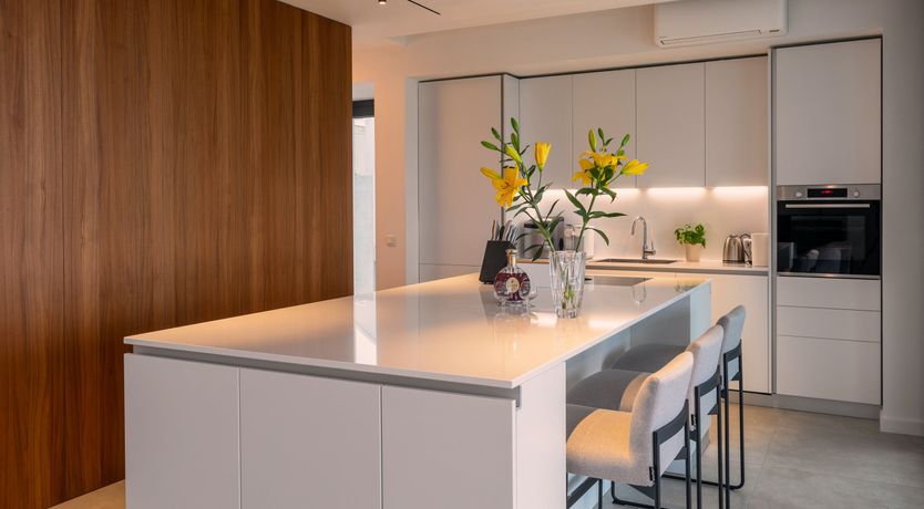 Photo of Yellow Opera