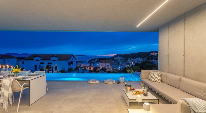 Photo of Yellow Opera