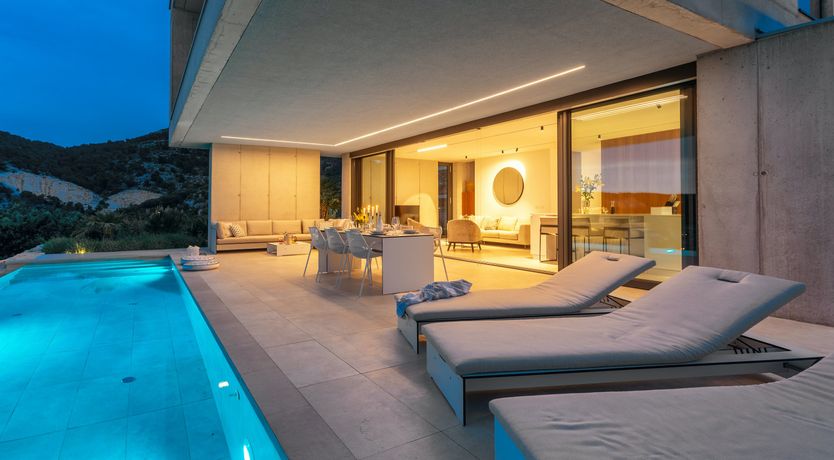 Photo of Yellow Opera