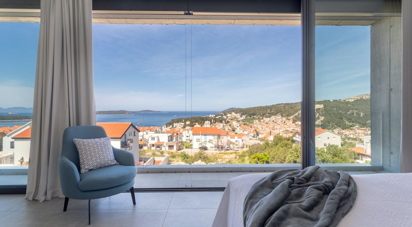 Photo of Yellow Opera