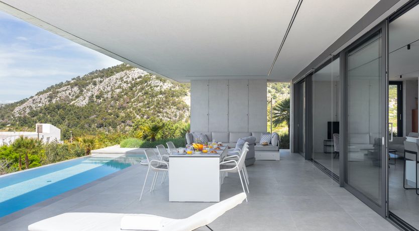 Photo of Yellow Opera