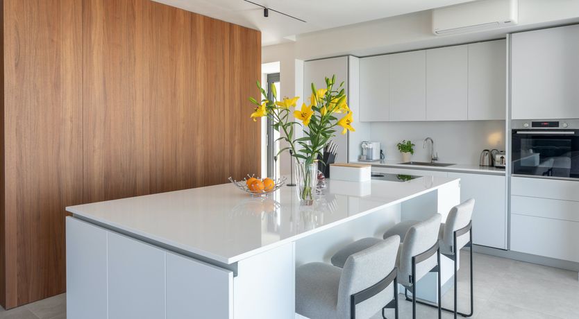 Photo of Yellow Opera