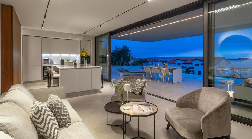 Photo of Yellow Opera