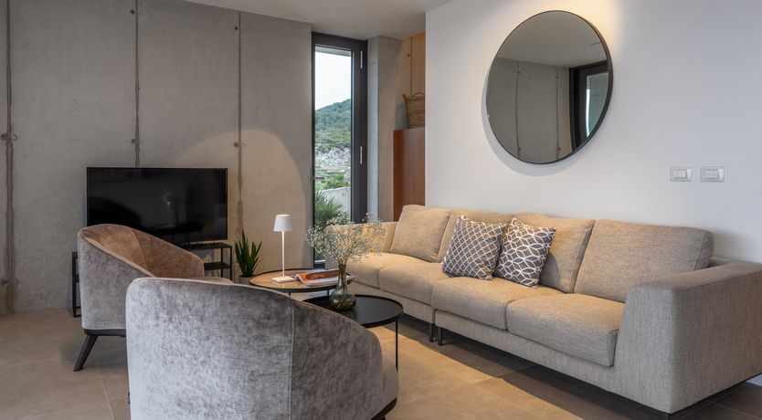 Photo of Yellow Opera