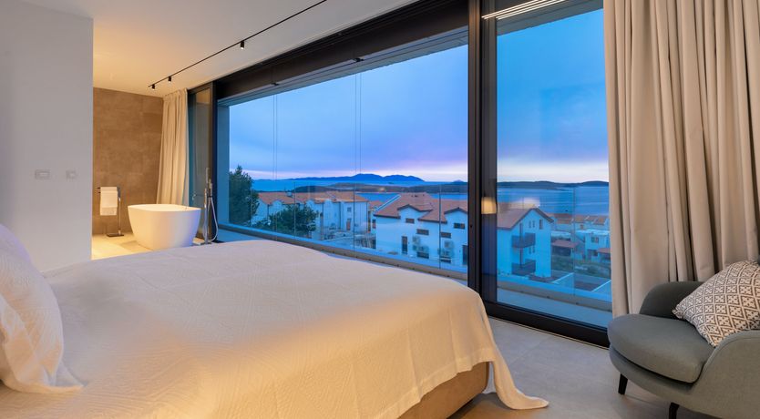 Photo of Yellow Opera