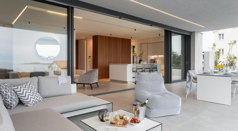 Photo of Yellow Opera