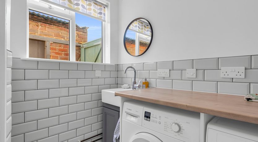 Photo of Love & Lilies