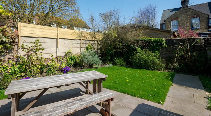 Photo of Love & Lilies