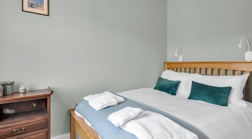 Photo of Love & Lilies