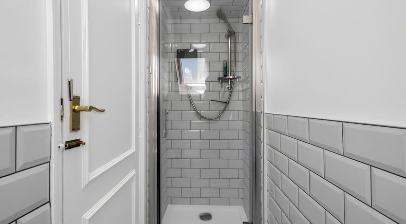 Photo of Love & Lilies