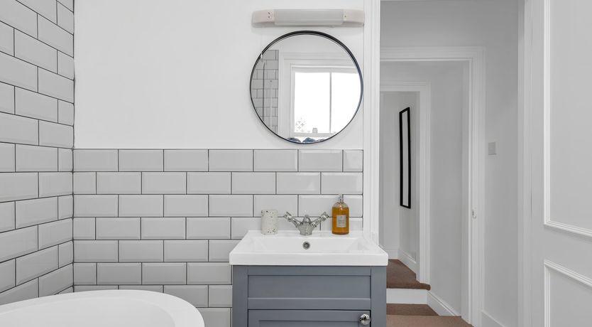 Photo of Love & Lilies