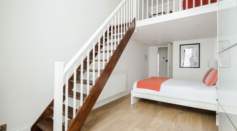 Photo of Queen Elizabeth II