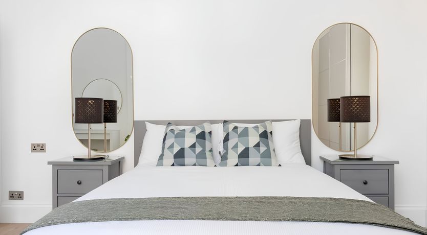 Photo of Queen Elizabeth II