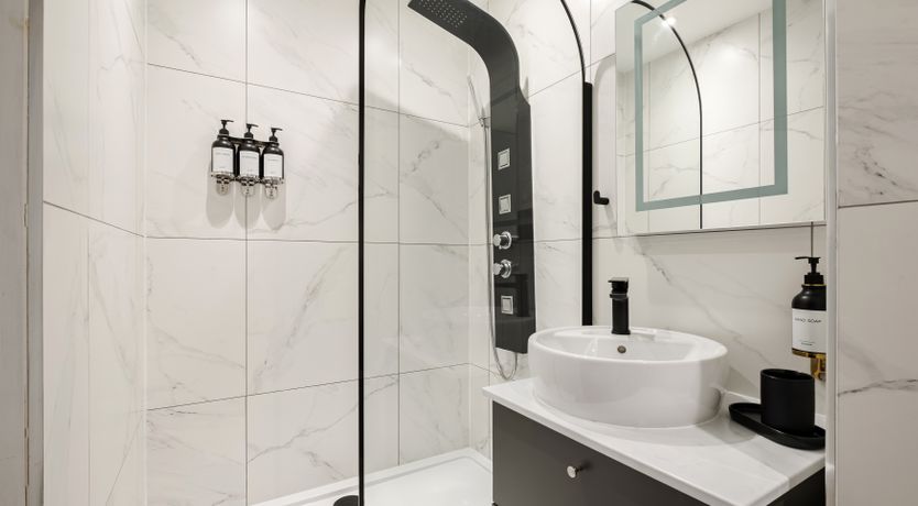 Photo of Queen Elizabeth II