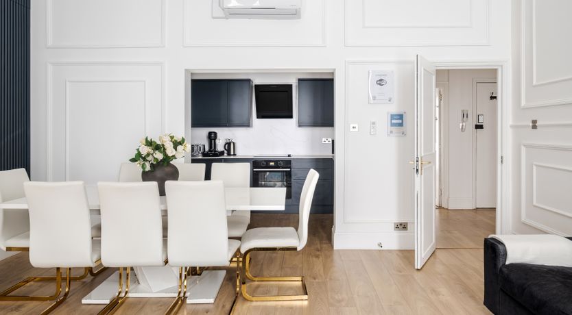 Photo of Queen Elizabeth II