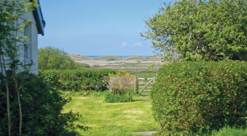 Photo of Greens of Llangennith