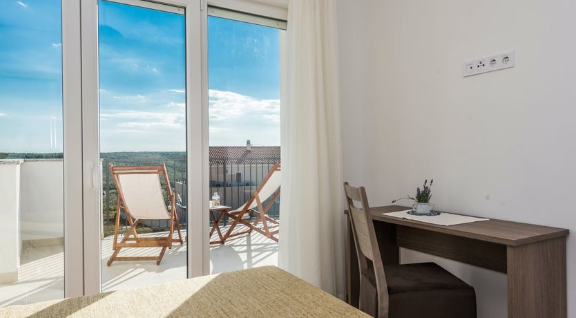 Photo of Starlight Hills