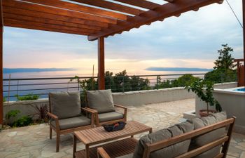 The Sea's Throne Holiday Home