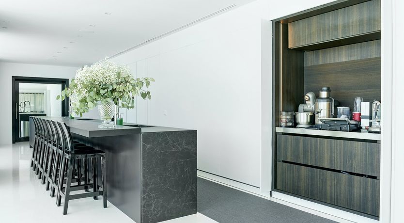 Photo of Pearly White