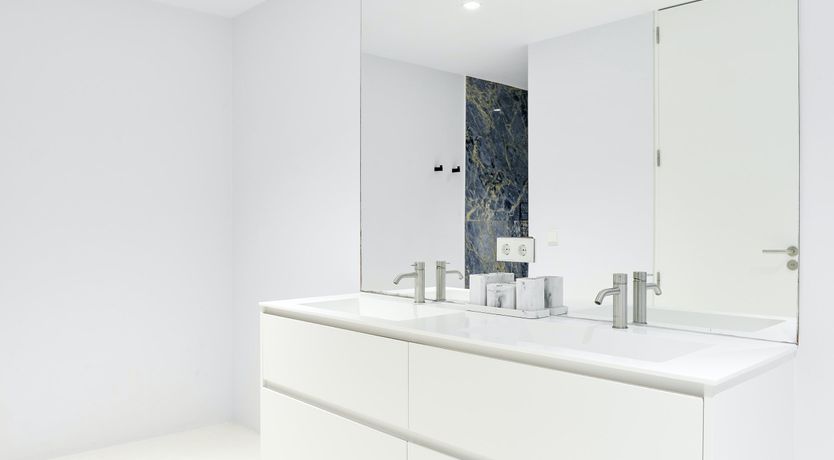 Photo of Pearly White