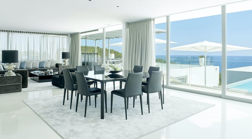 Photo of Pearly White