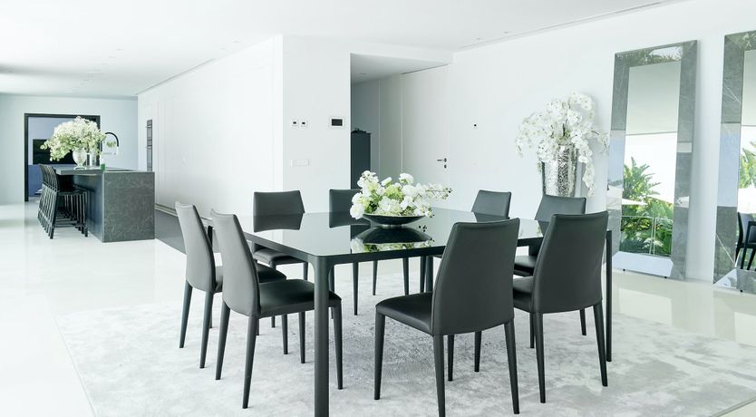 Photo of Pearly White