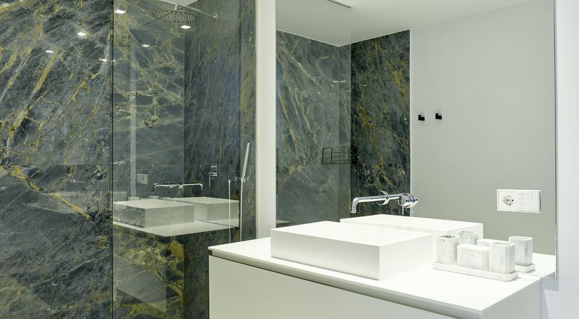 Photo of Pearly White