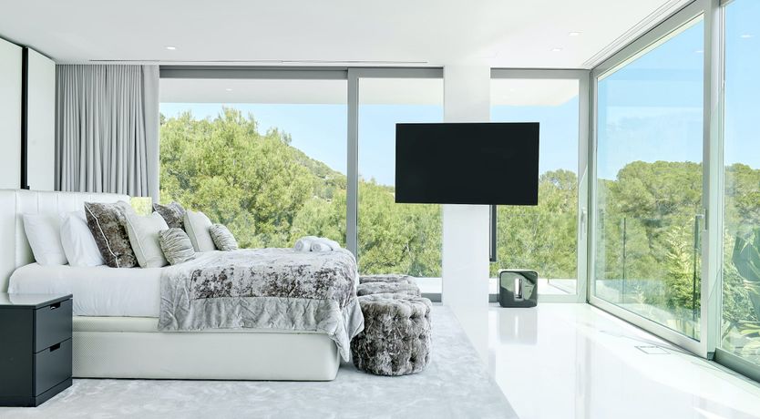 Photo of Pearly White