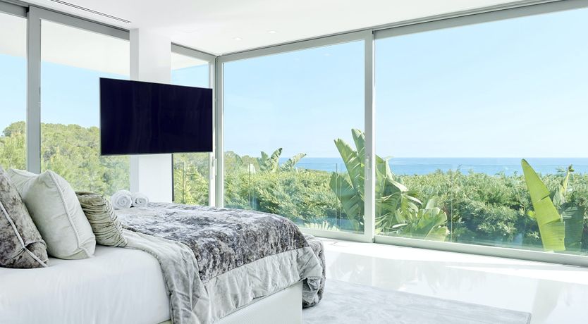 Photo of Pearly White