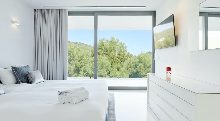 Photo of Pearly White