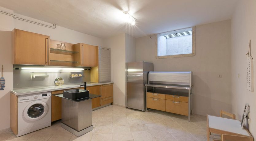 Photo of Aegean Stone