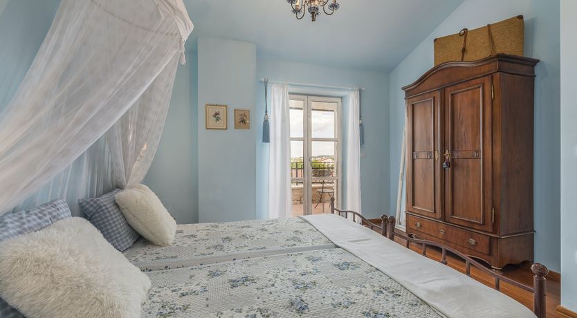 Photo of Sunshine Shimmer