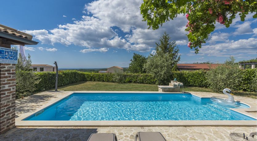 Photo of Sunshine Shimmer