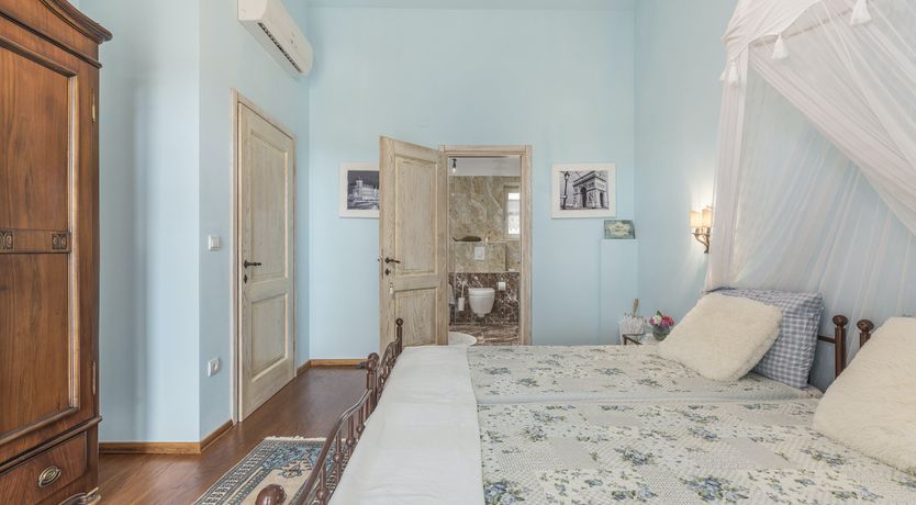 Photo of Sunshine Shimmer