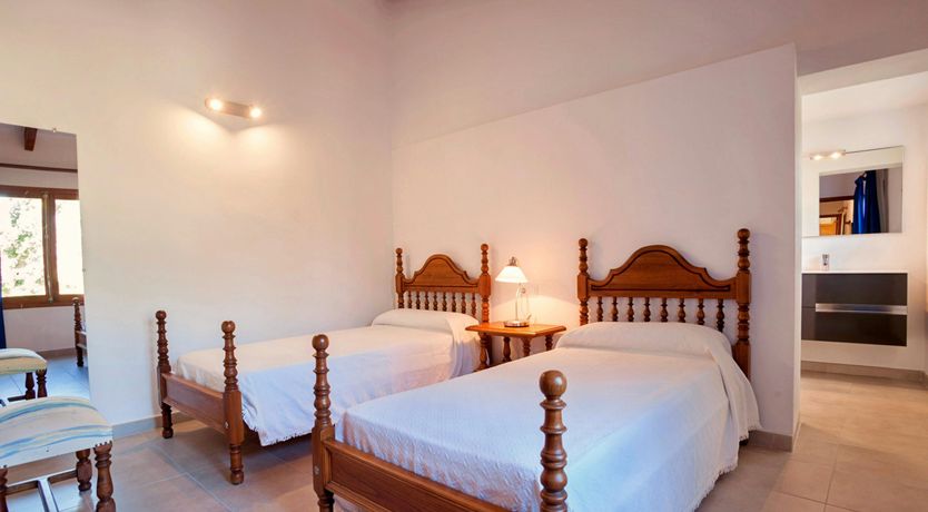 Photo of Moon on the Mountain