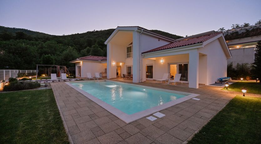 Photo of The Coast Line