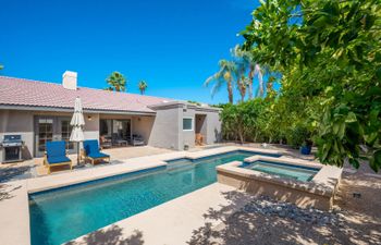 A Palm Tree Affair Holiday Home