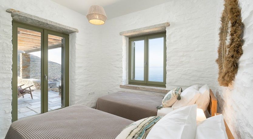 Photo of Kea Calling