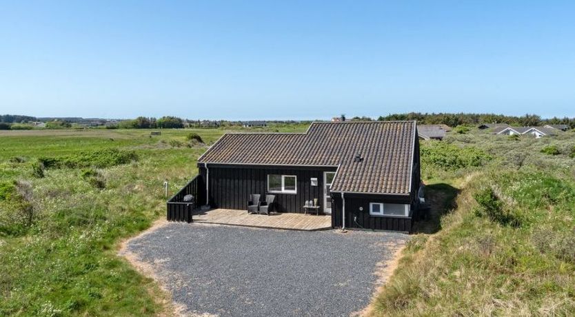 Photo of "Welma" - 500m from the sea