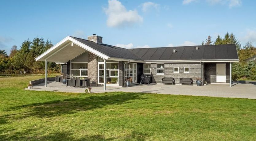 Photo of "Geri" - 700m from the sea