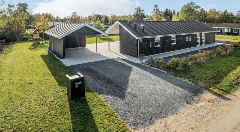 Photo of "Geri" - 700m from the sea