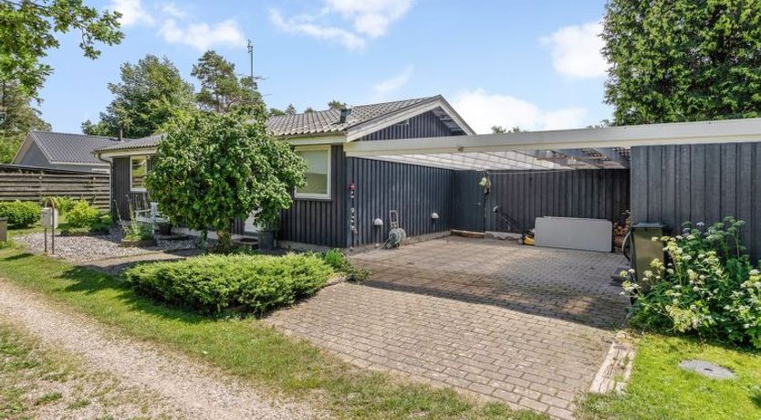 Photo of "Elva" - 150m from the sea