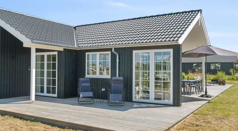 Photo of "Annerose" - 550m from the sea