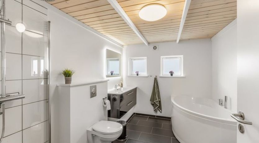 Photo of "Elna" - 400m from the sea