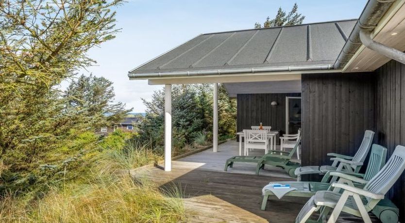 Photo of "Elna" - 400m from the sea