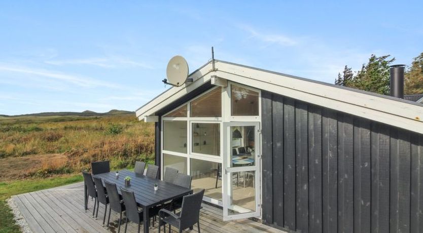 Photo of "Marlie" - 600m from the sea