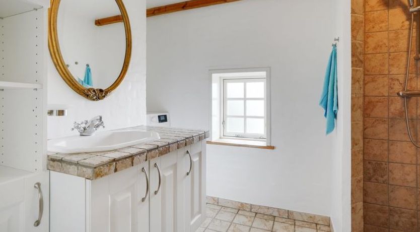 Photo of "Faik" - 650m from the sea