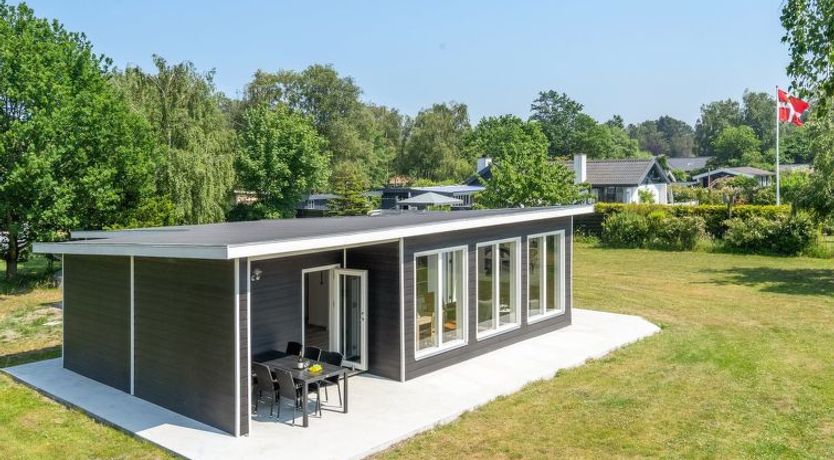 Photo of "Sighmund" - 530m from the sea